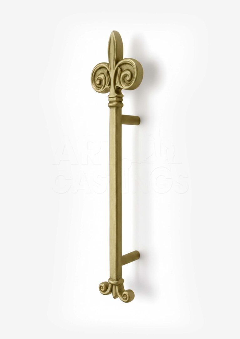 Traditional design handcrafted antique brass door handle